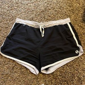 i am selling these black sporty shorts! very comfortable!
